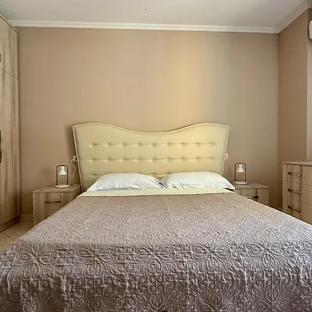 33bs New Bazaar Appartement