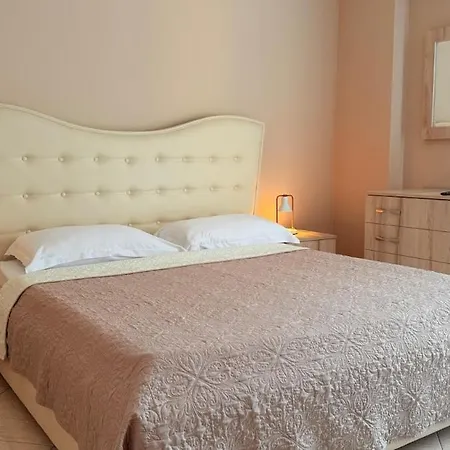 Appartement 33bs New Bazaar Tirana