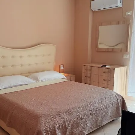 33bs New Bazaar Appartement Tirana