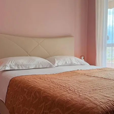 2br Near New Bazaar 2 Baths Sleeps 5 *
